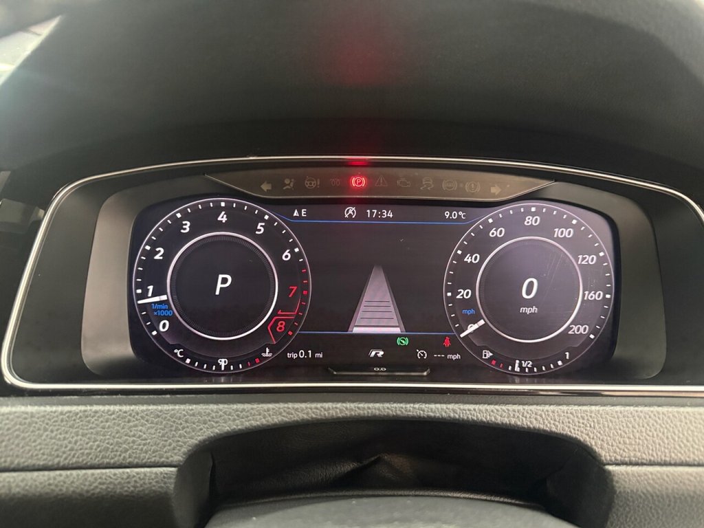 Used Volkswagen Golf 2018 for sale - 76776639: Photo 36