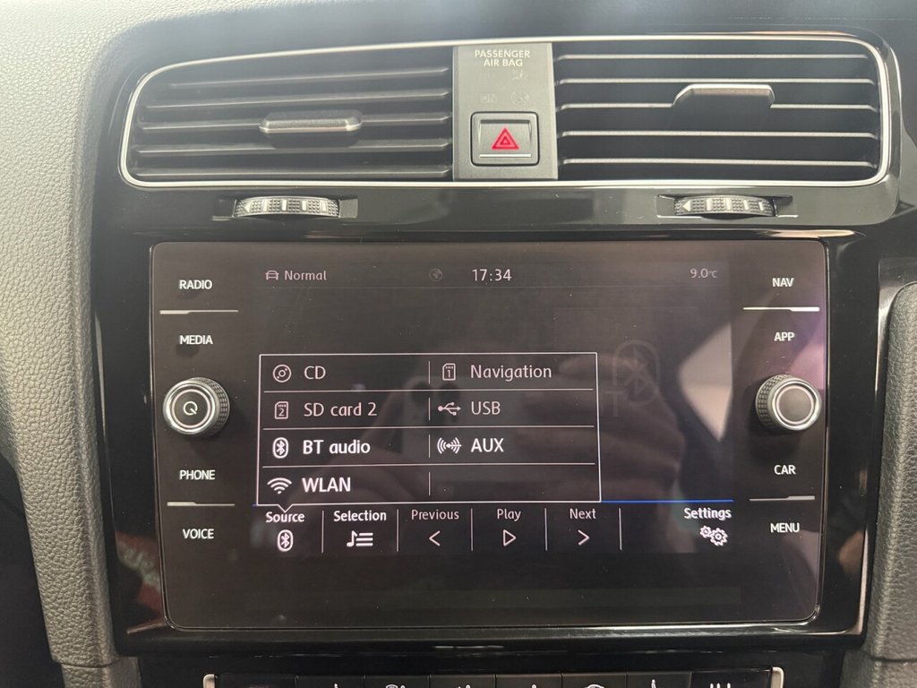 Used Volkswagen Golf 2018 for sale - 76776639: Photo 45