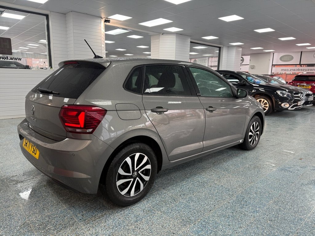 Used Volkswagen Polo 2021 for sale - 76776700: Photo 2