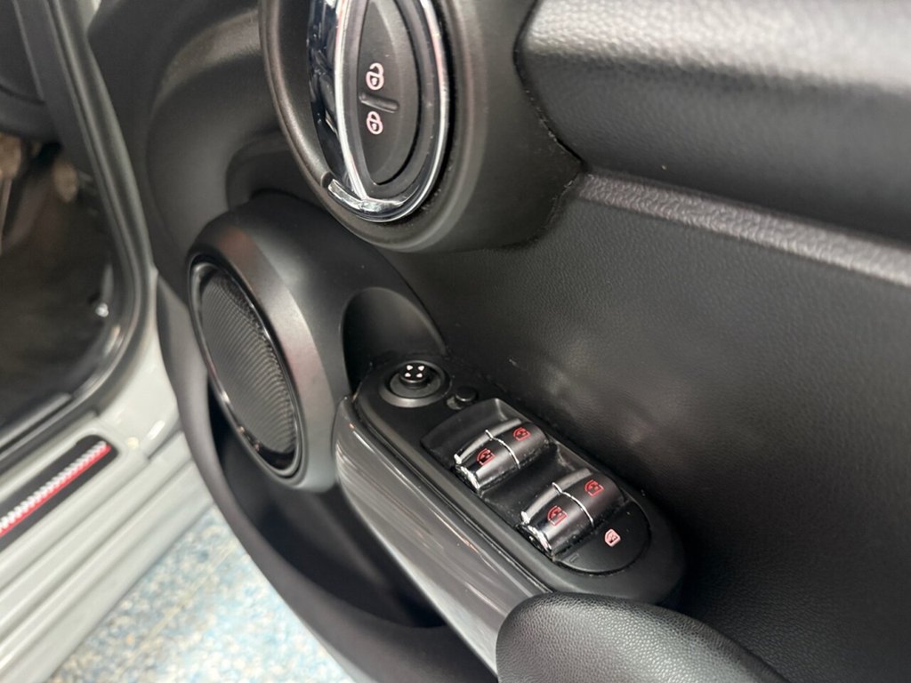 Used MINI Hatch 2017 for sale - 77037803: Photo 24