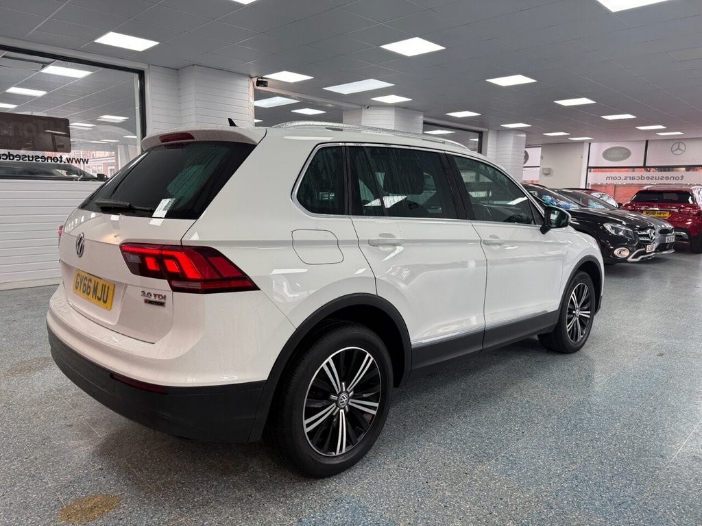 Used Volkswagen Tiguan 2016 for sale - 76776610: Photo 2