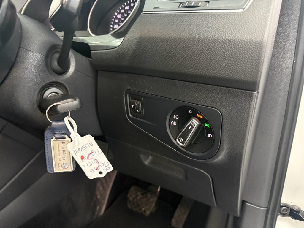 Used Volkswagen Tiguan 2016 for sale - 76776610: Photo 27