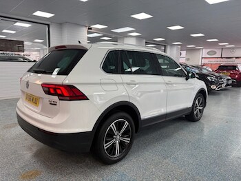 Used Volkswagen Tiguan 2016 for sale - 76776610: Photo