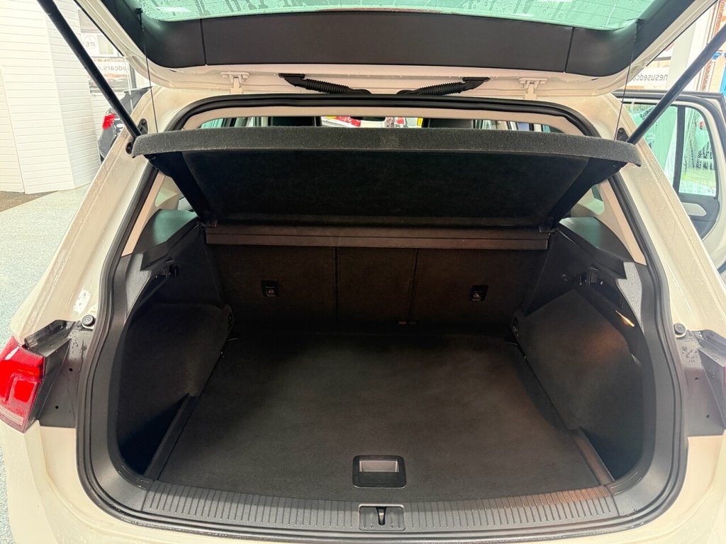 Used Volkswagen Tiguan 2016 for sale - 76776610: Photo 9