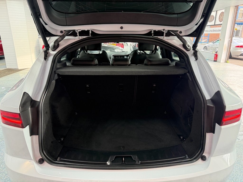 Used Jaguar E-Pace 2020 for sale - 76776591: Photo 11
