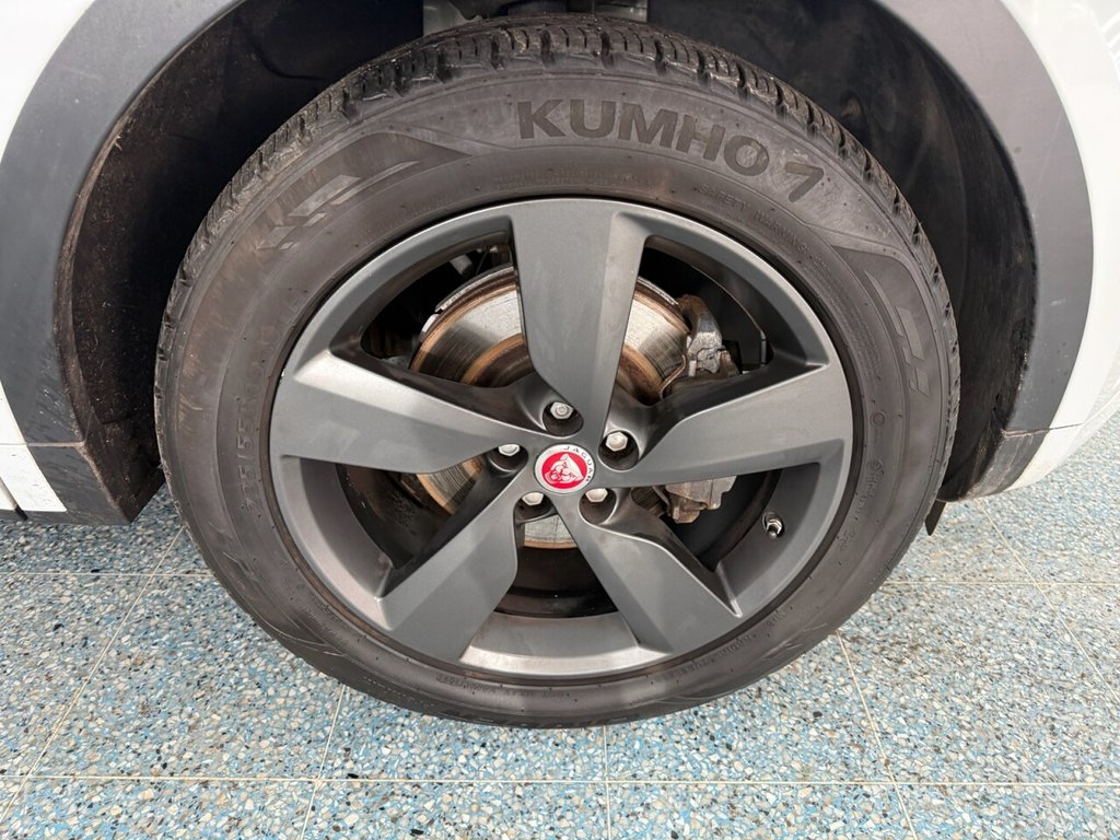 Used Jaguar E-Pace 2020 for sale - 76776591: Photo 27