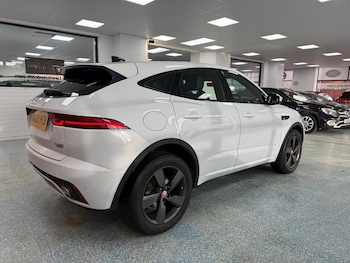 Used Jaguar E-Pace 2020 for sale - 76776591: Photo