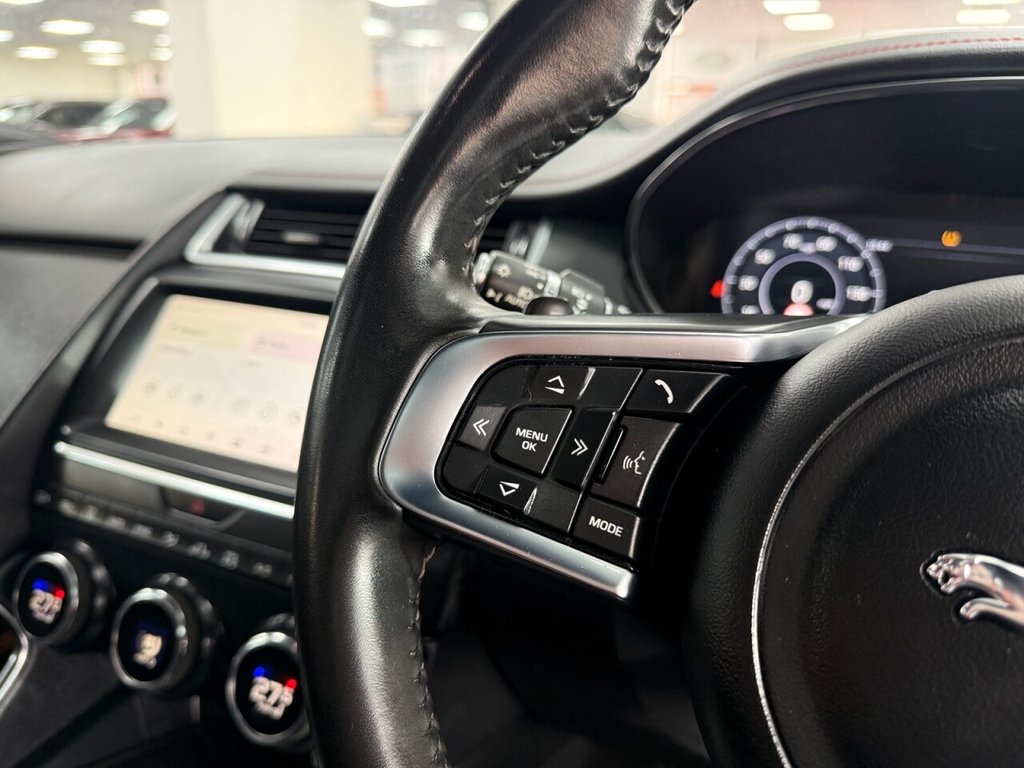 Used Jaguar E-Pace 2020 for sale - 76776591: Photo 35