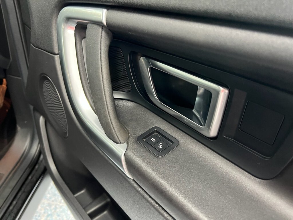 Used Land Rover Discovery Sport 2017 for sale - 77241536: Photo 22