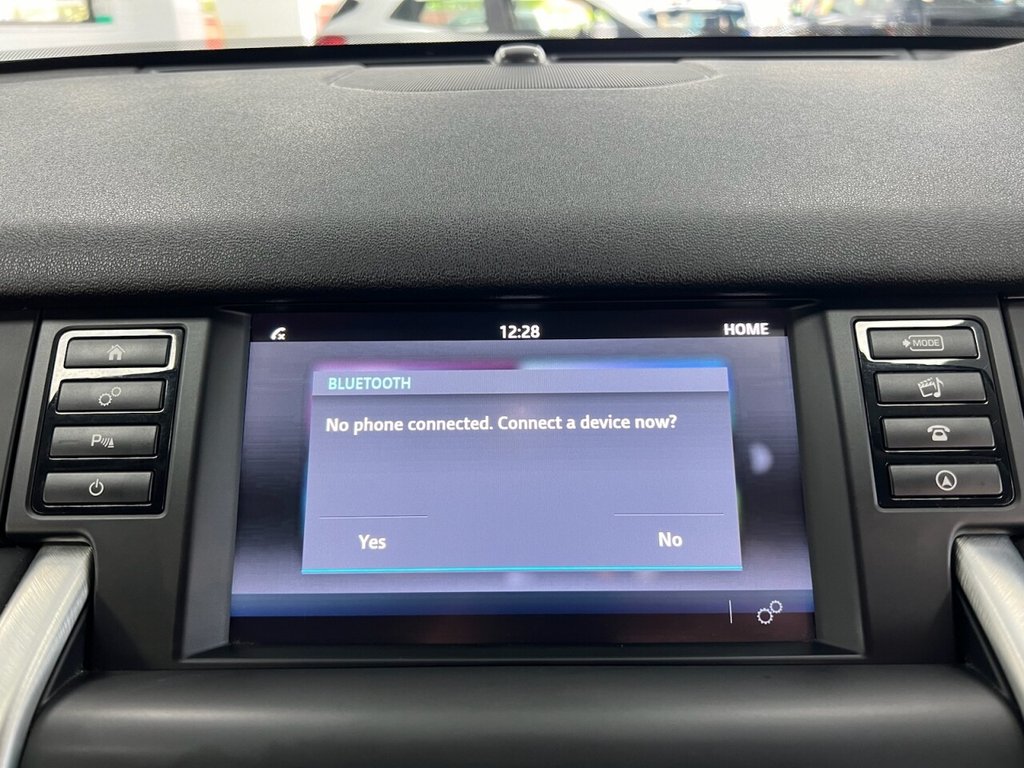 Used Land Rover Discovery Sport 2017 for sale - 77241536: Photo 32