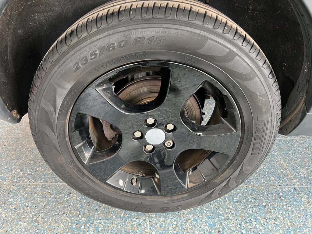 Used Land Rover Discovery Sport 2017 for sale - 77241536: Photo 4