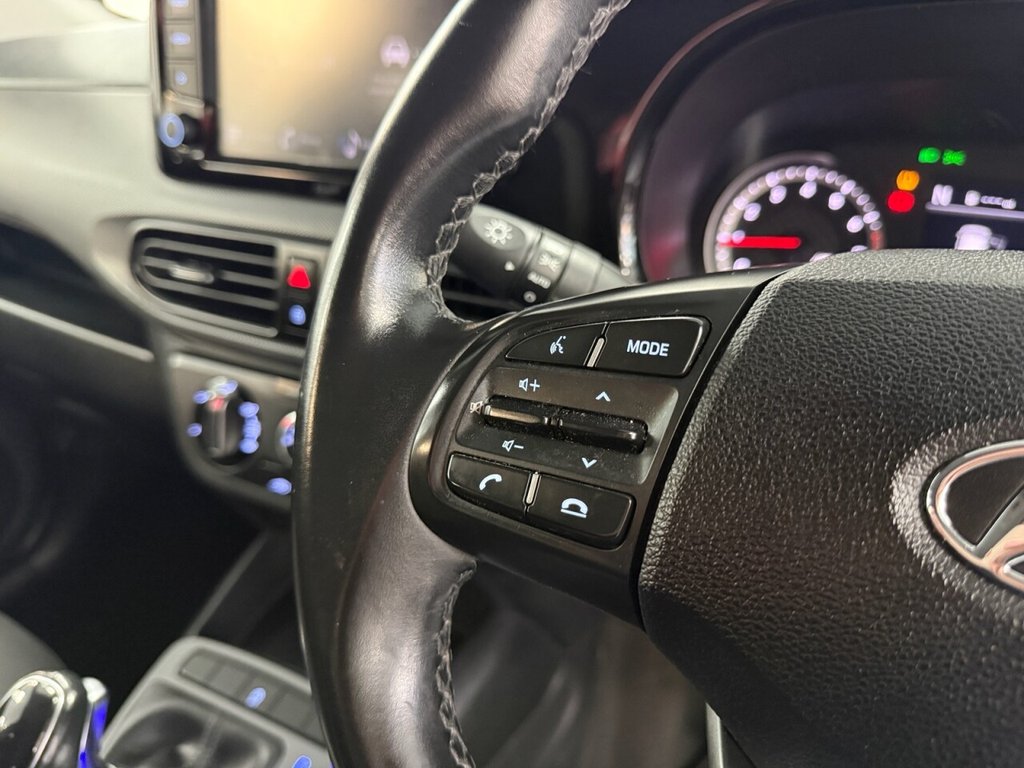 Used Hyundai i10 2023 for sale - 76776641: Photo 30