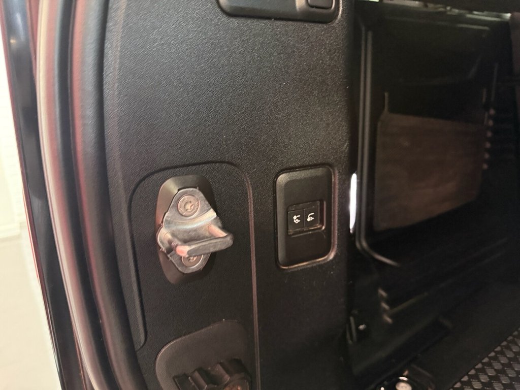 Used Land Rover Defender 2020 for sale - 78134426: Photo 13