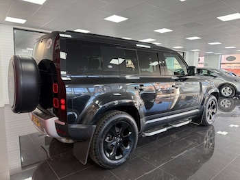 Used Land Rover Defender 2020 for sale - 78134426: Photo