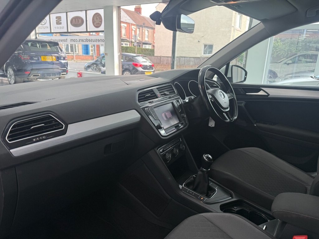 Used Volkswagen Tiguan 2016 for sale - 76776659: Photo 14
