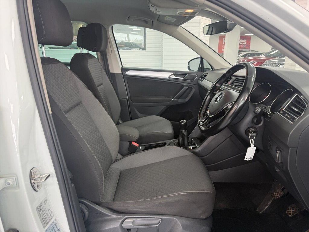 Used Volkswagen Tiguan 2016 for sale - 76776659: Photo 24