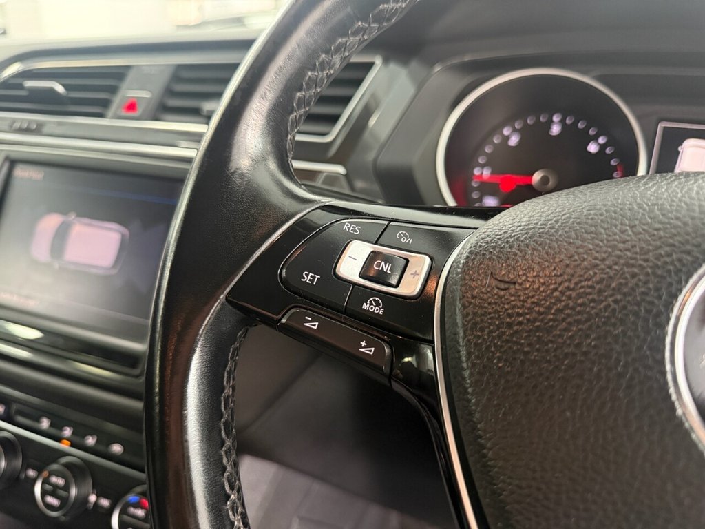 Used Volkswagen Tiguan 2016 for sale - 76776659: Photo 29