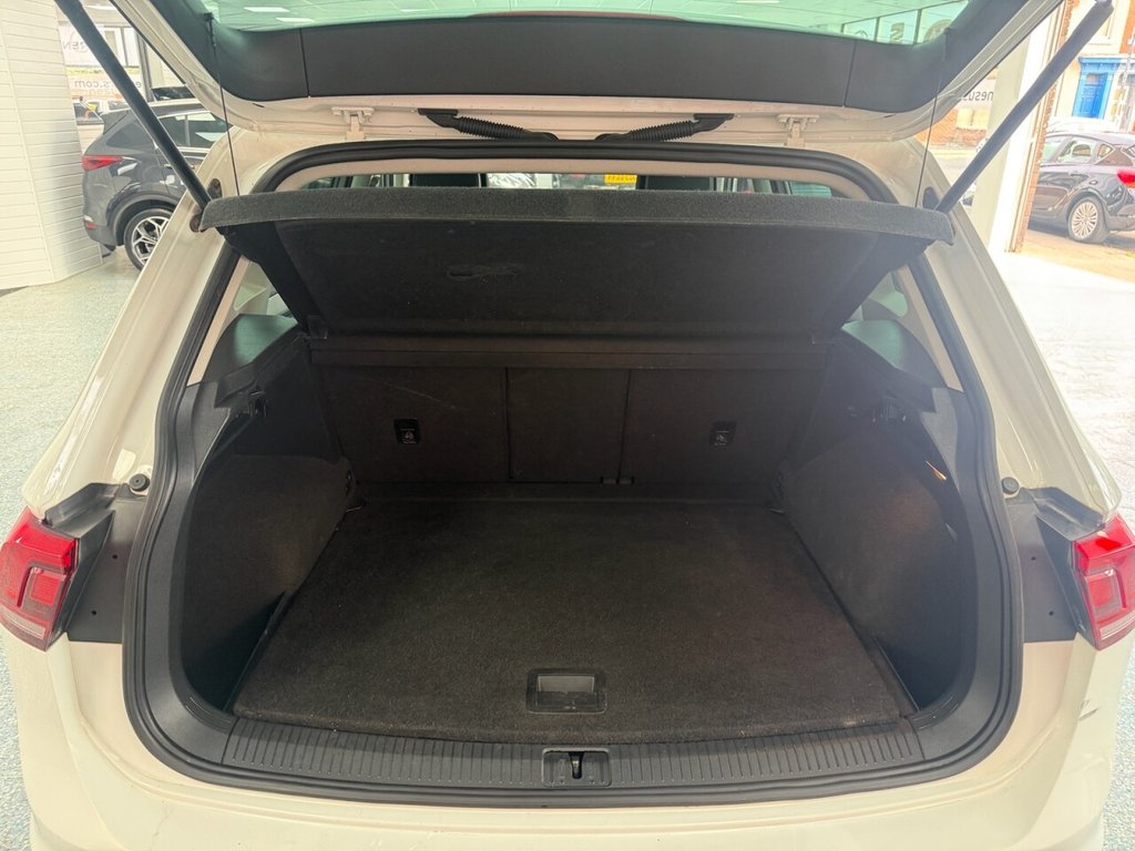 Used Volkswagen Tiguan 2016 for sale - 76776659: Photo 9