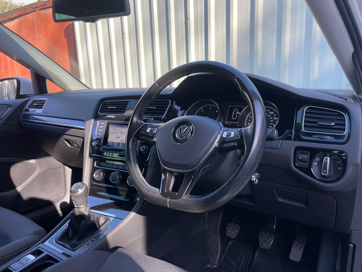 Used Volkswagen Golf 2014 for sale - 76377993: Photo 10