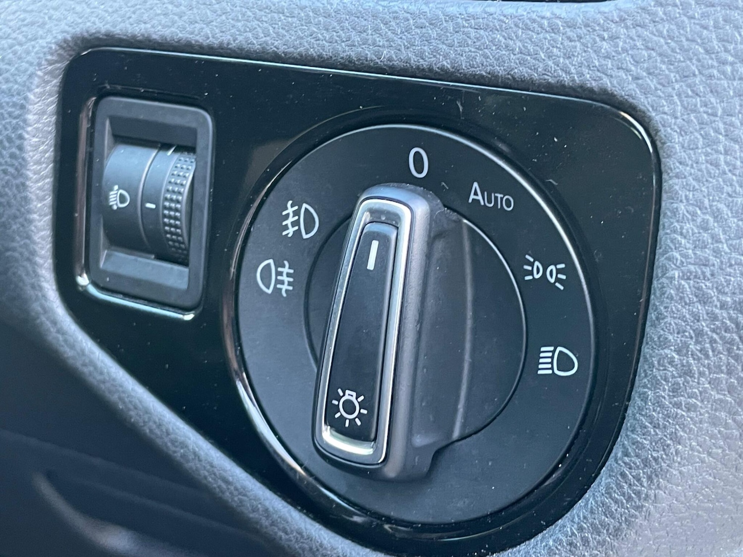 Used Volkswagen Golf 2014 for sale - 76377993: Photo 26