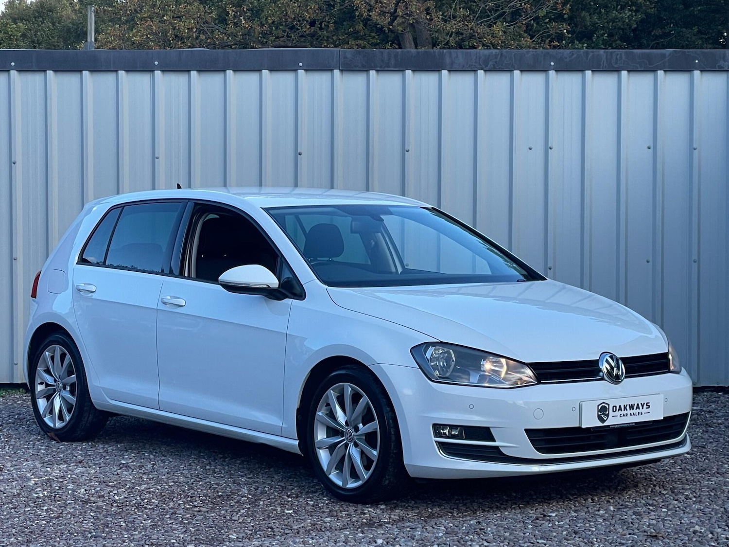 Used Volkswagen Golf 2014 for sale - 76377993: Photo 3