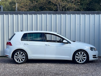 Used Volkswagen Golf 2014 for sale - 76377993: Photo