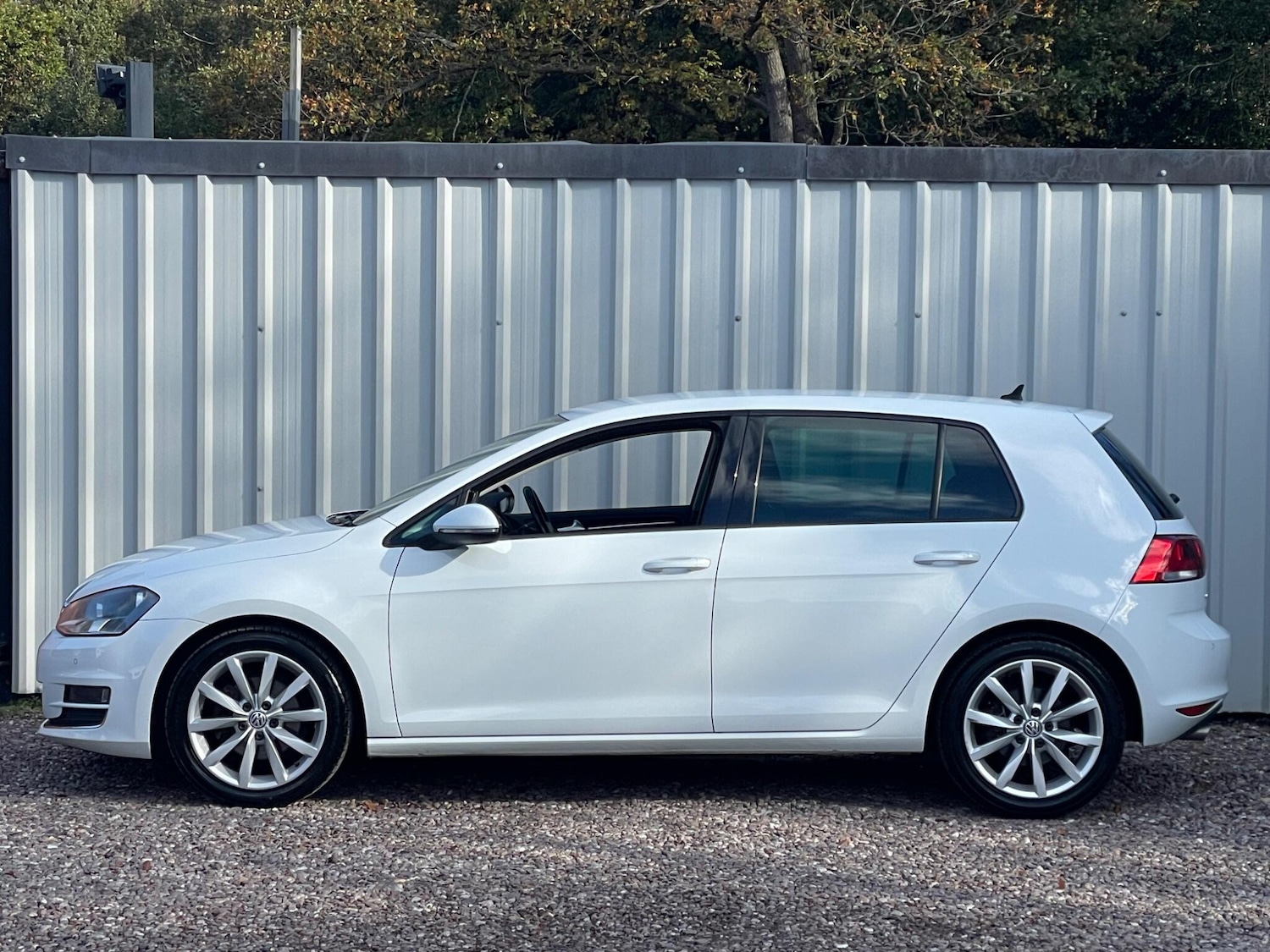 Used Volkswagen Golf 2014 for sale - 76377993: Photo 8