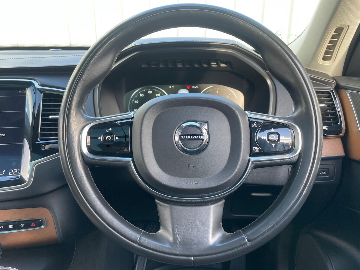 Used Volvo XC90 for sale - 77705064: Photo 16