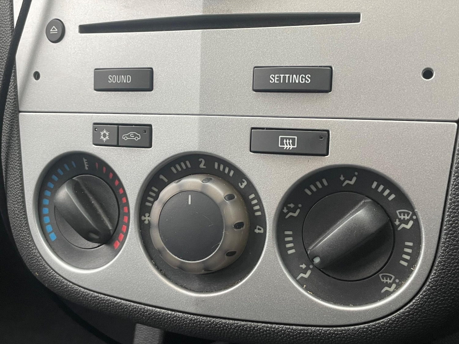 Used Vauxhall Corsa 2011 for sale - 77425184: Photo 20