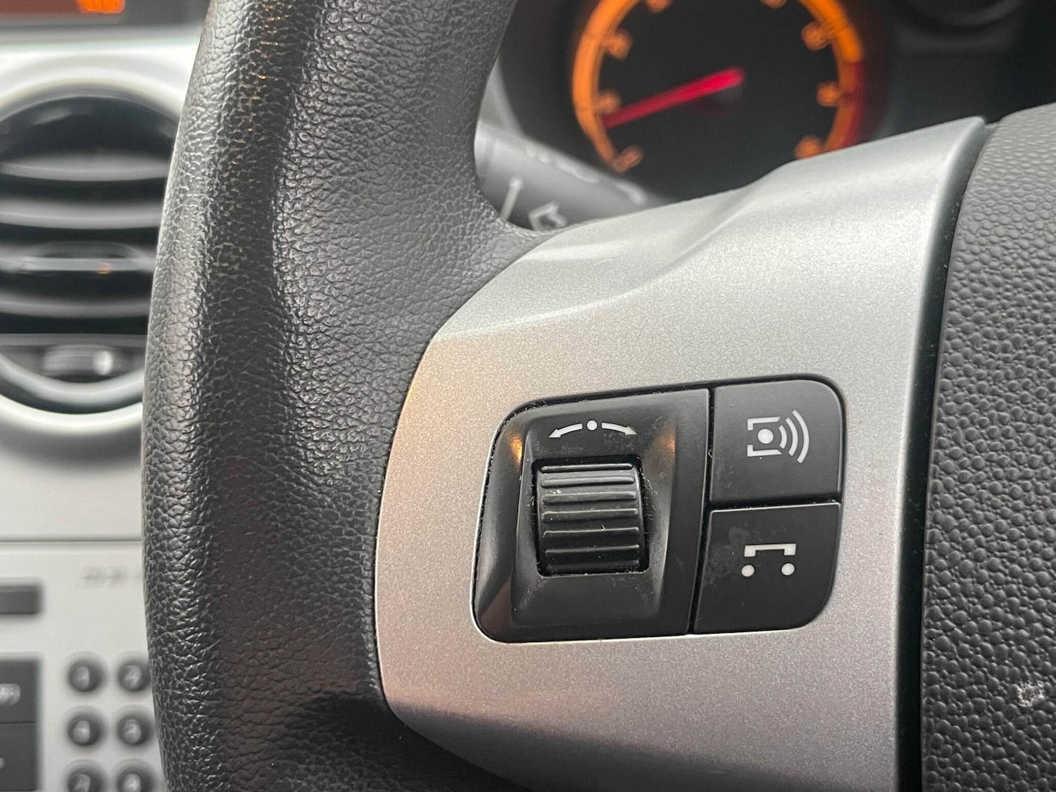 Used Vauxhall Corsa 2011 for sale - 77425184: Photo 21