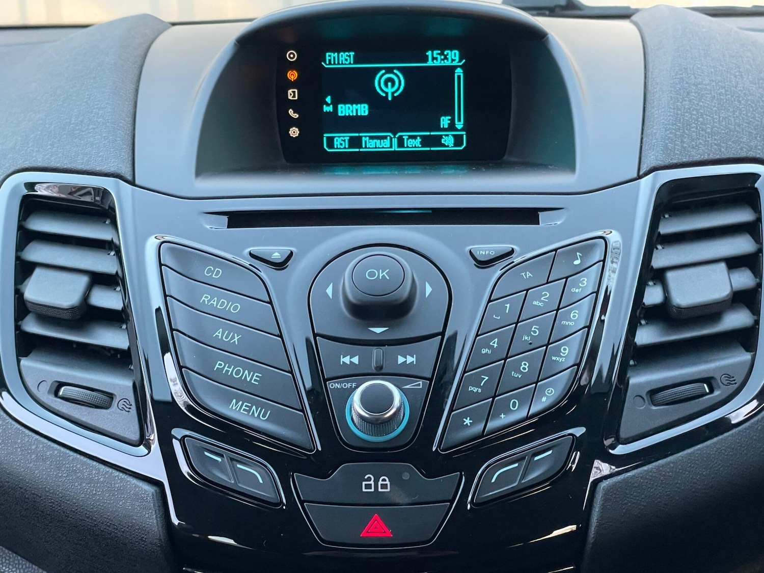 Used Ford Fiesta 2014 for sale - 77067120: Photo 16