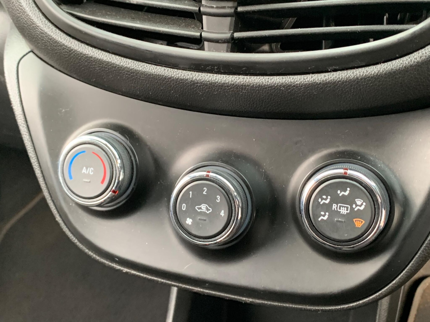 Used Vauxhall Viva 2017 for sale - 77395792: Photo 16