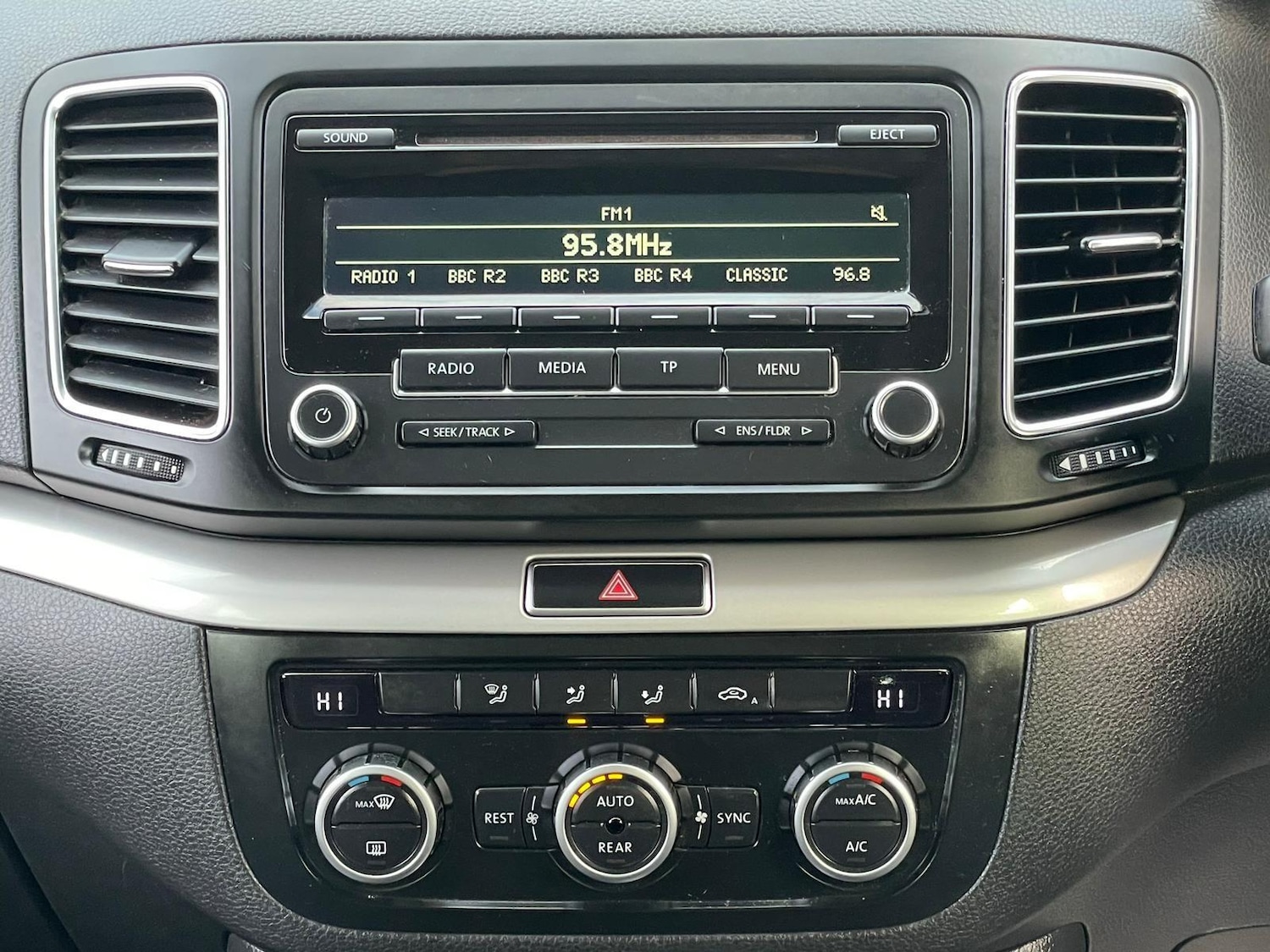 Used Volkswagen Sharan 2014 for sale - 77066731: Photo 17