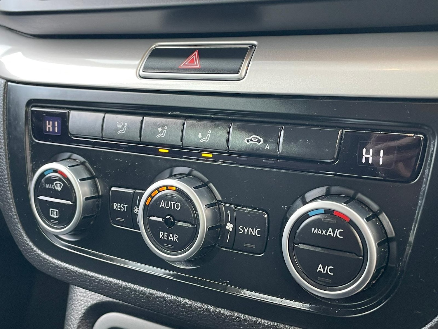 Used Volkswagen Sharan 2014 for sale - 77066731: Photo 20