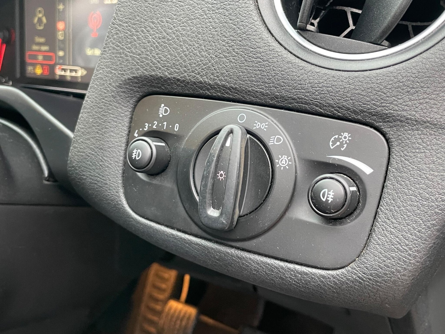 Used Ford Mondeo 2014 for sale - 77144448: Photo 17