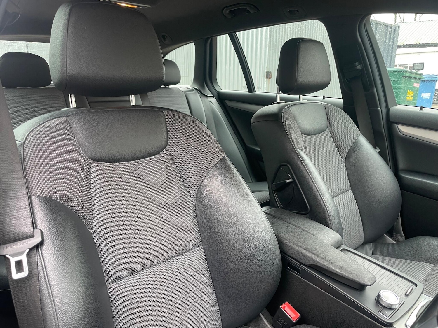 Used Mercedes-Benz C Class 2013 for sale - 77479548: Photo 11