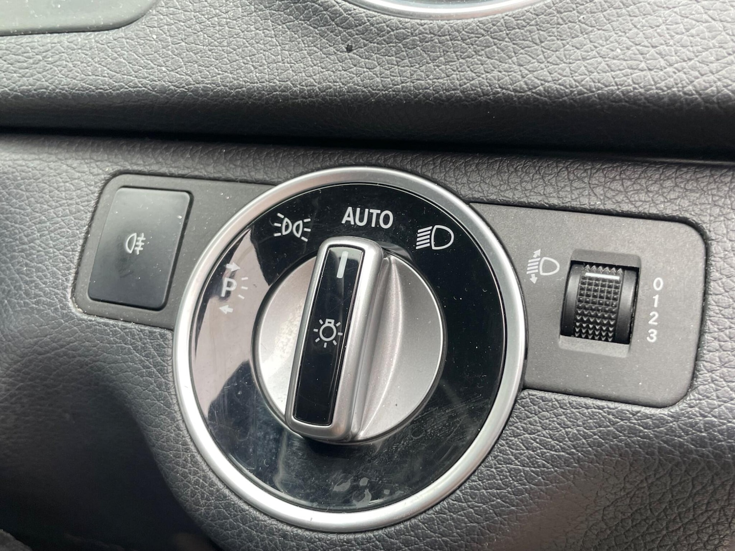 Used Mercedes-Benz C Class 2013 for sale - 77479548: Photo 26