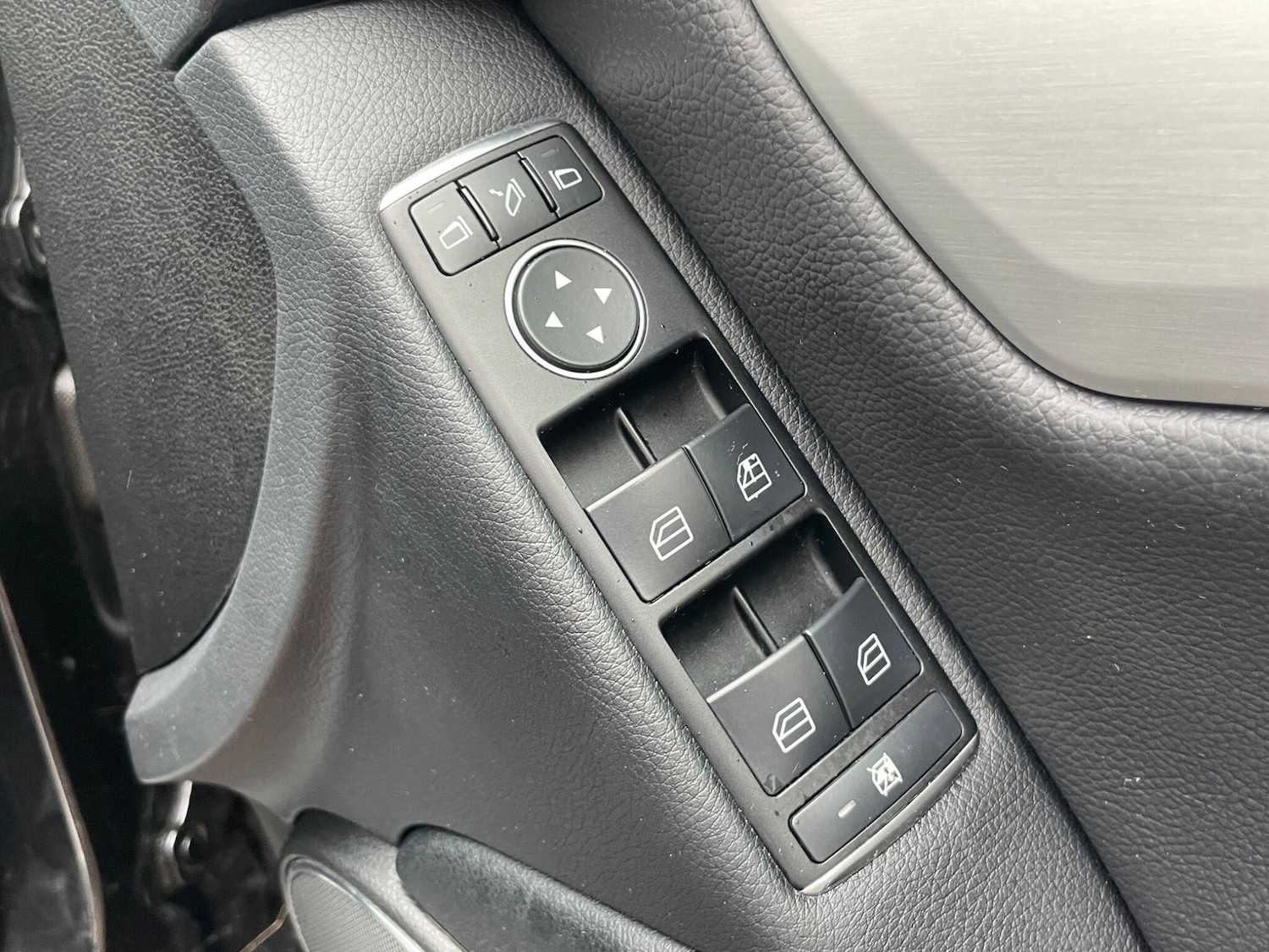 Used Mercedes-Benz C Class 2013 for sale - 77479548: Photo 27