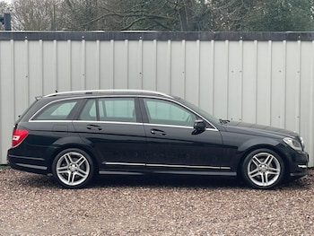 Used Mercedes-Benz C Class 2013 for sale - 77479548: Photo