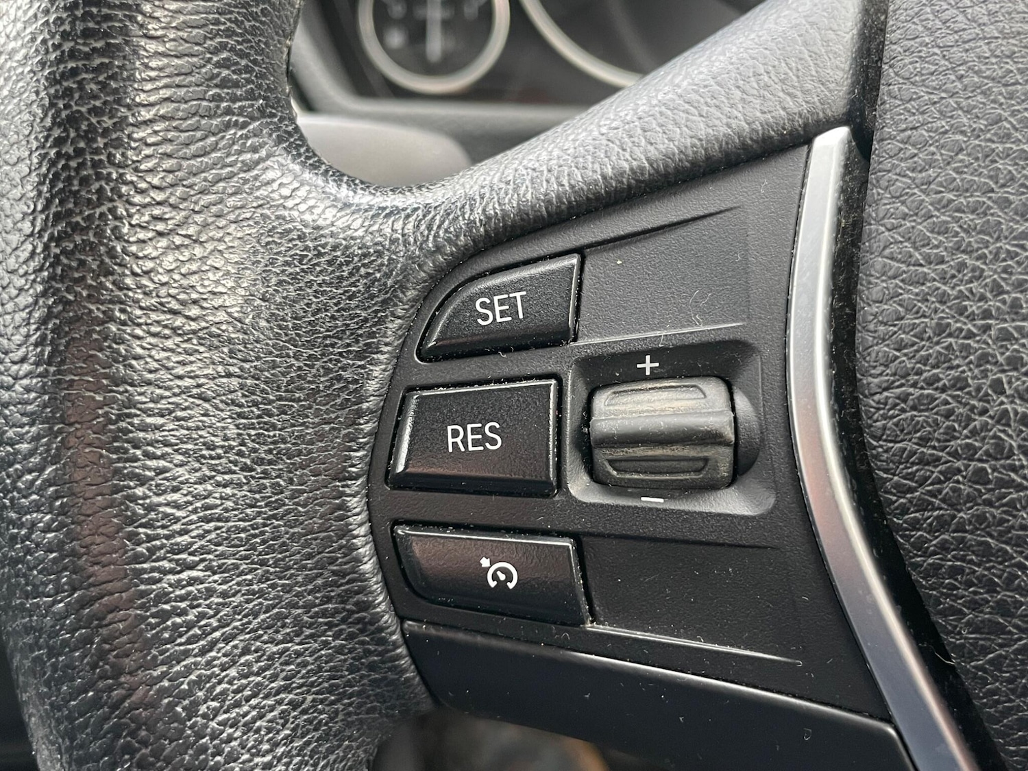 Used BMW 3 Series 2013 for sale - 77396302: Photo 23