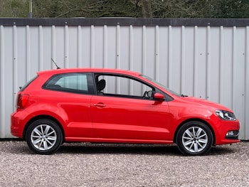 Used Volkswagen Polo 2015 for sale - 78347319: Photo
