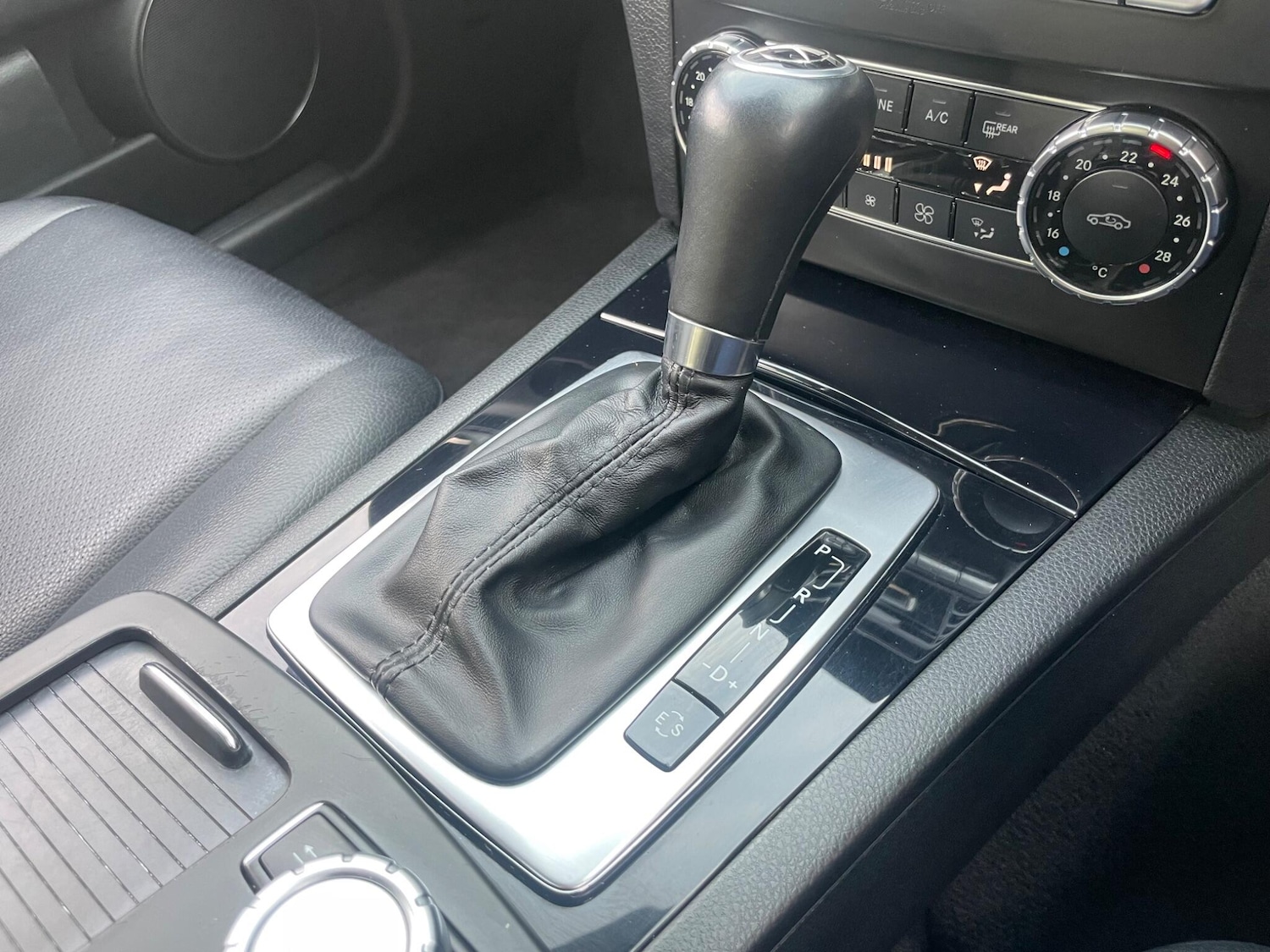 Used Mercedes-Benz C Class 2012 for sale - 77768807: Photo 20