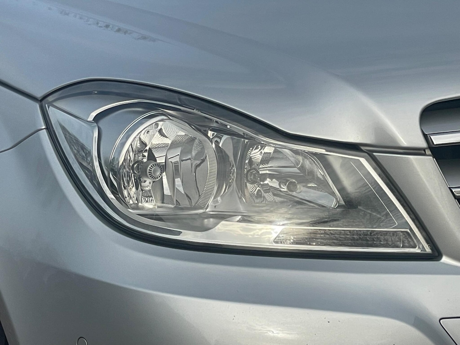 Used Mercedes-Benz C Class 2012 for sale - 77768807: Photo 34