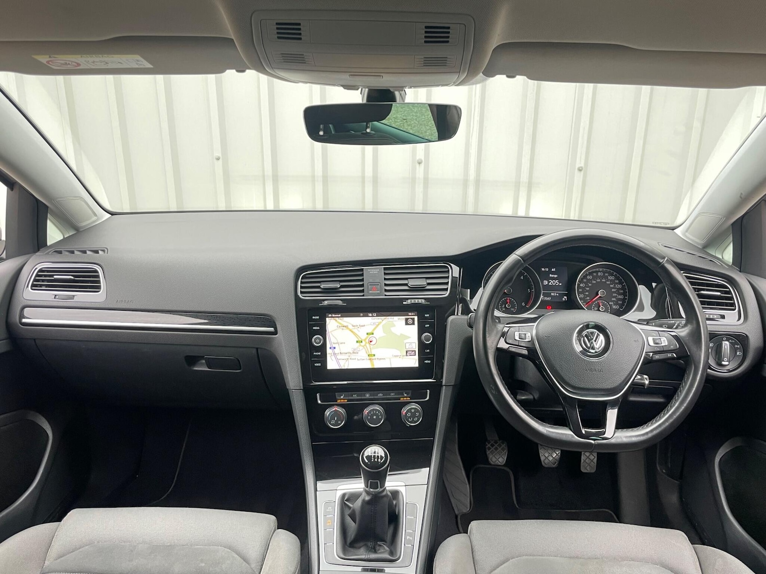 Used Volkswagen Golf 2017 for sale - 76993564: Photo 13