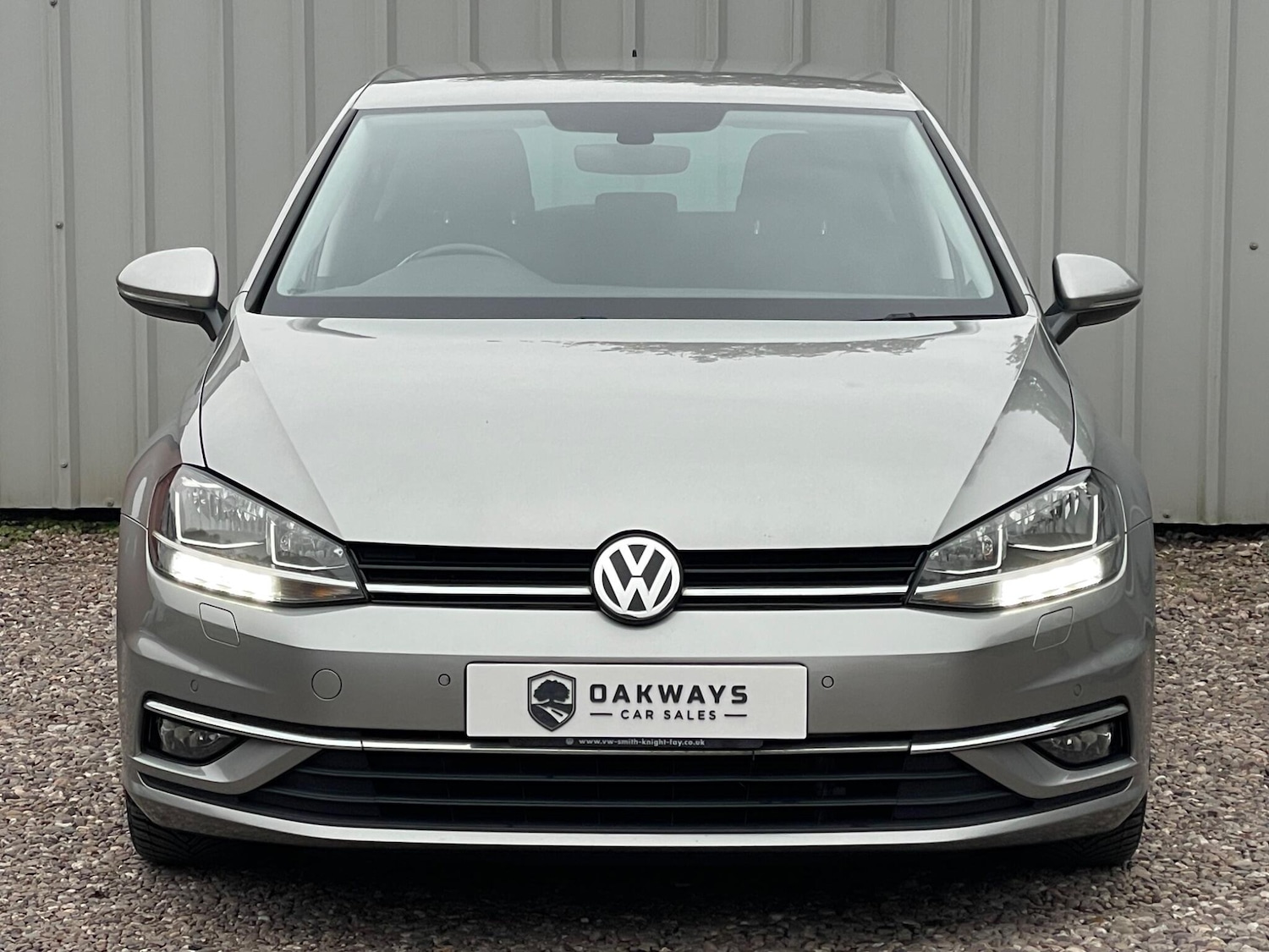 Used Volkswagen Golf 2017 for sale - 76993564: Photo 2