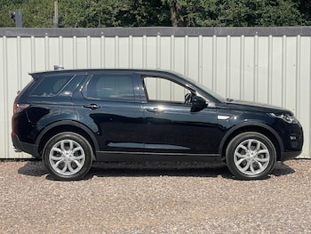 Used Land Rover Discovery Sport 2018 for sale - 79188883: Photo