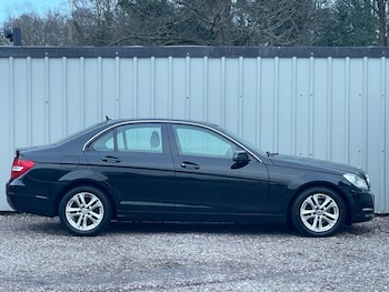 Used Mercedes-Benz C Class 2012 for sale - 77585700: Photo