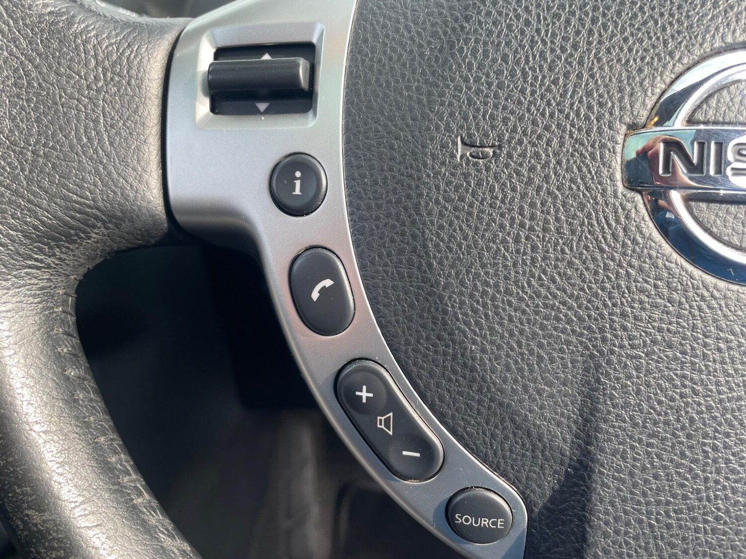 Used Nissan Qashqai for sale - 77724000: Photo 21