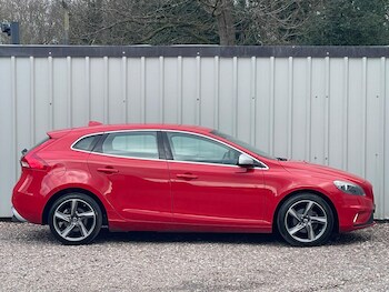 Used Volvo V40 2014 for sale - 77769458: Photo