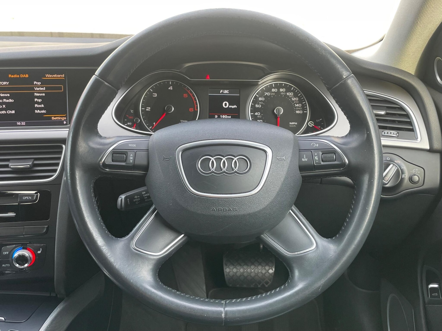 Used Audi A4 2014 for sale - 78047237: Photo 14
